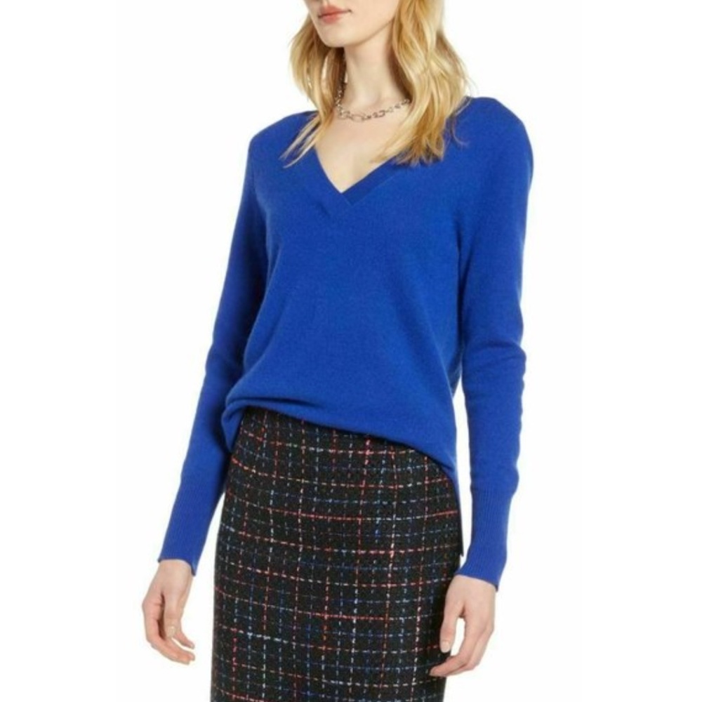 NEW Halogen V-Neck Cashmere Blue Sweater